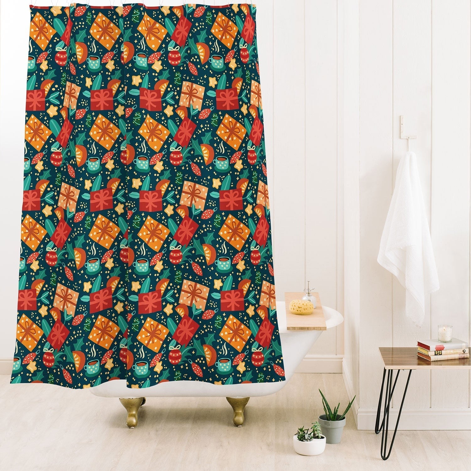 Valeria Frustaci Christmas pattern Shower Curtain