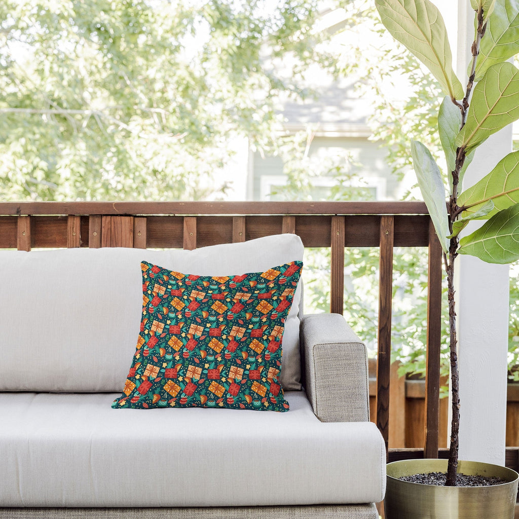 Valeria Frustaci Christmas pattern Outdoor Throw Pillow