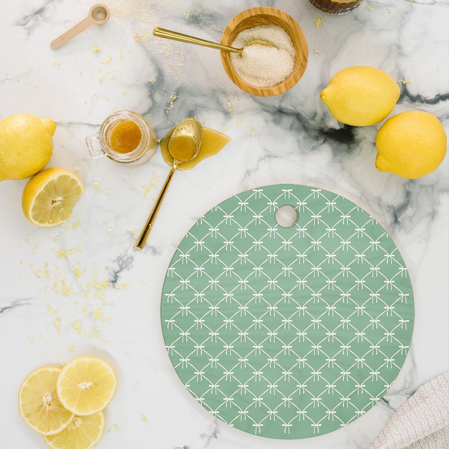 Colour Poems Bows and Ribbons Green Cutting Board Round