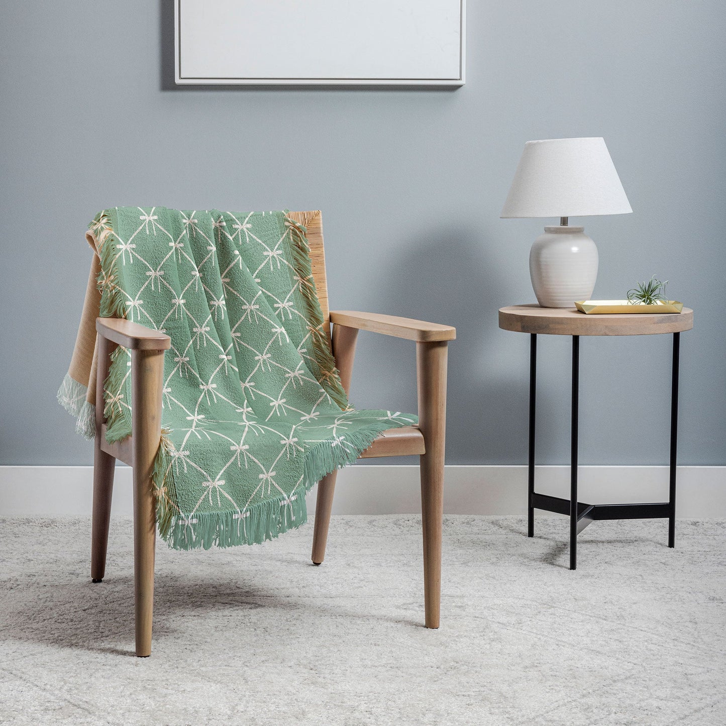 Colour Poems Bows and Ribbons Green Throw Blanket