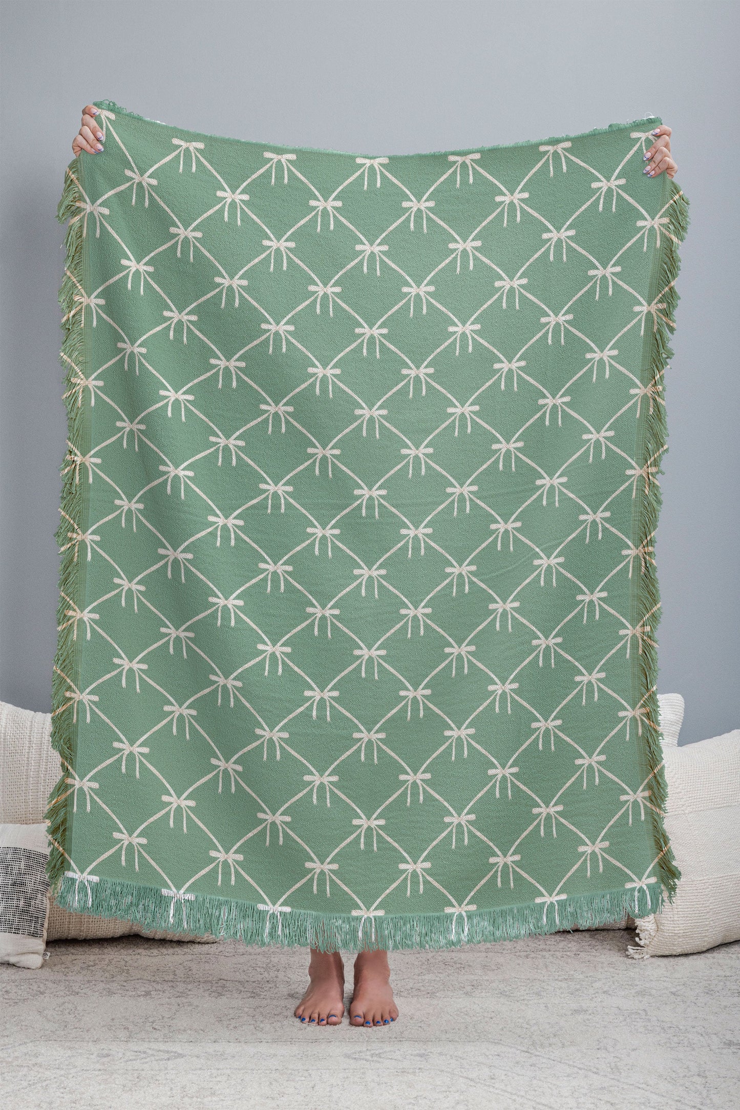 Colour Poems Bows and Ribbons Green Throw Blanket
