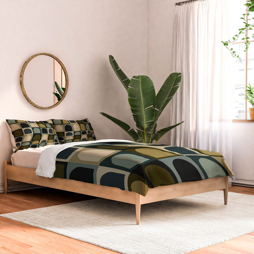Colour Poems Checker Arches II Earthy Tones Comforter