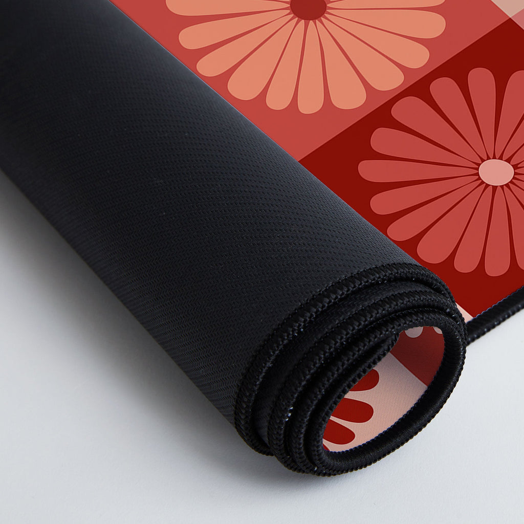Colour Poems Checker Daisies I Red Pink Desk Mat