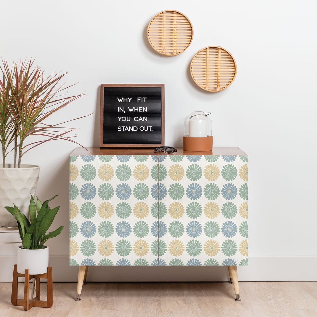 Colour Poems Daisy Pattern Multicolor I Credenza