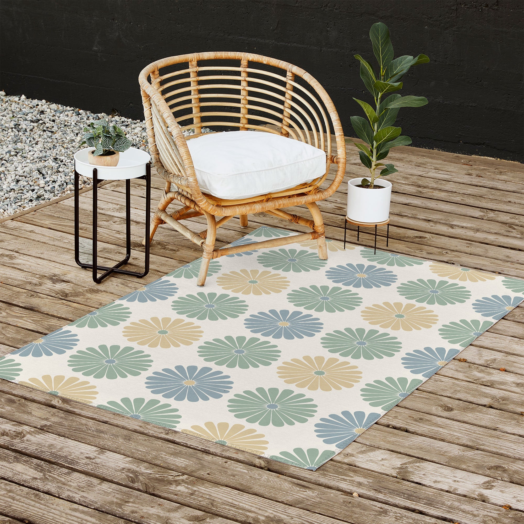 Colour Poems Daisy Pattern Multicolor I Outdoor Rug