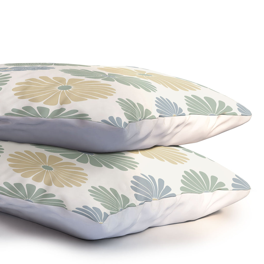 Colour Poems Daisy Pattern Multicolor I Pillow Shams
