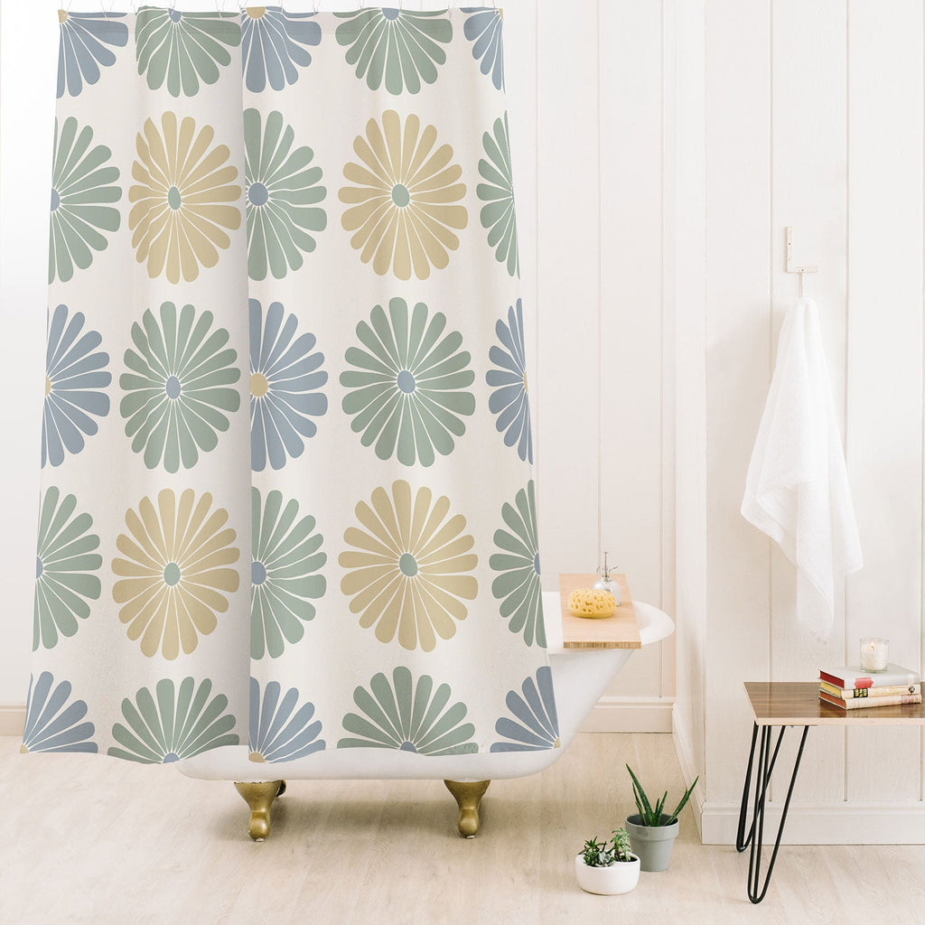 Colour Poems Daisy Pattern Multicolor I Shower Curtain