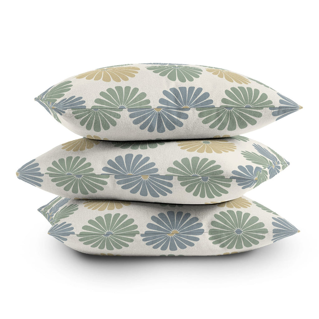 Colour Poems Daisy Pattern Multicolor I Outdoor Throw Pillow