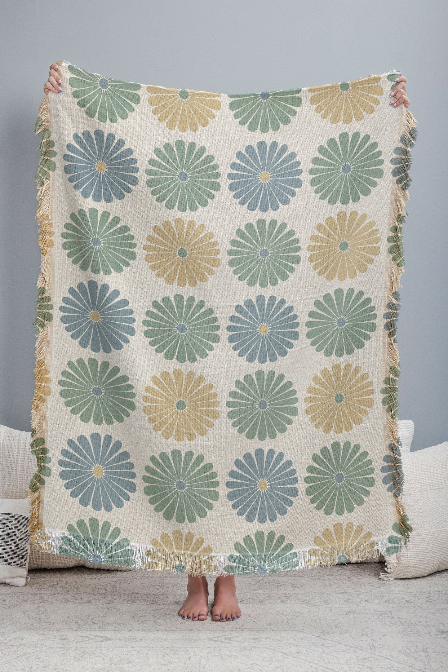 Colour Poems Daisy Pattern Multicolor I Throw Blanket