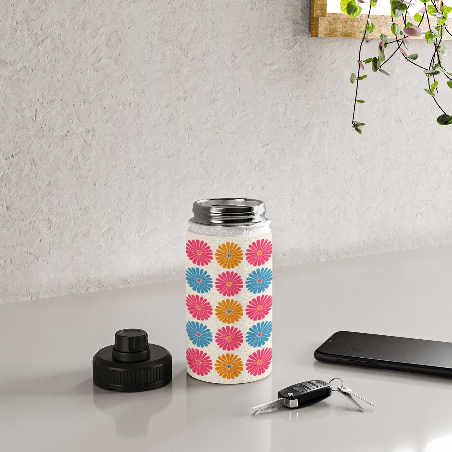 Colour Poems Daisy Pattern Multicolor II Water Bottle