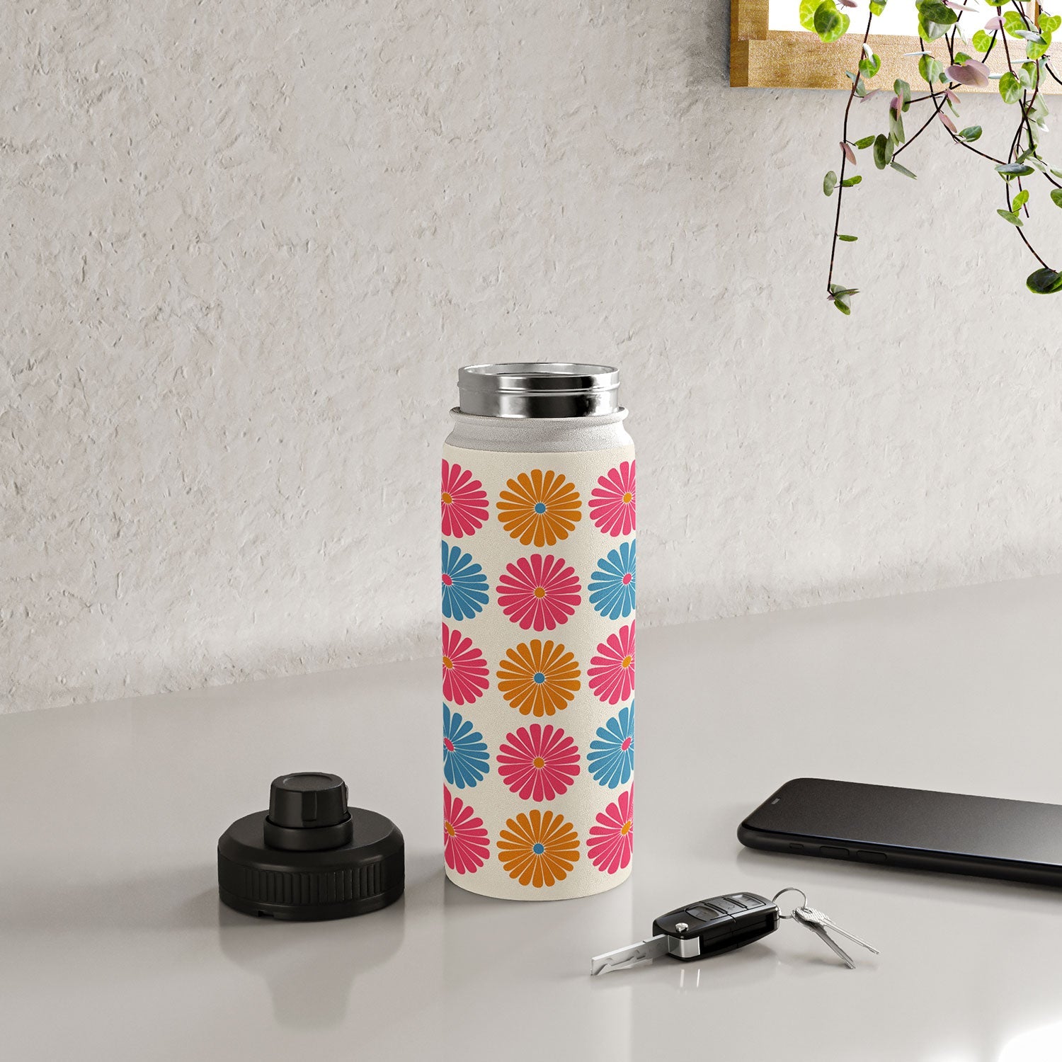 Colour Poems Daisy Pattern Multicolor II Water Bottle