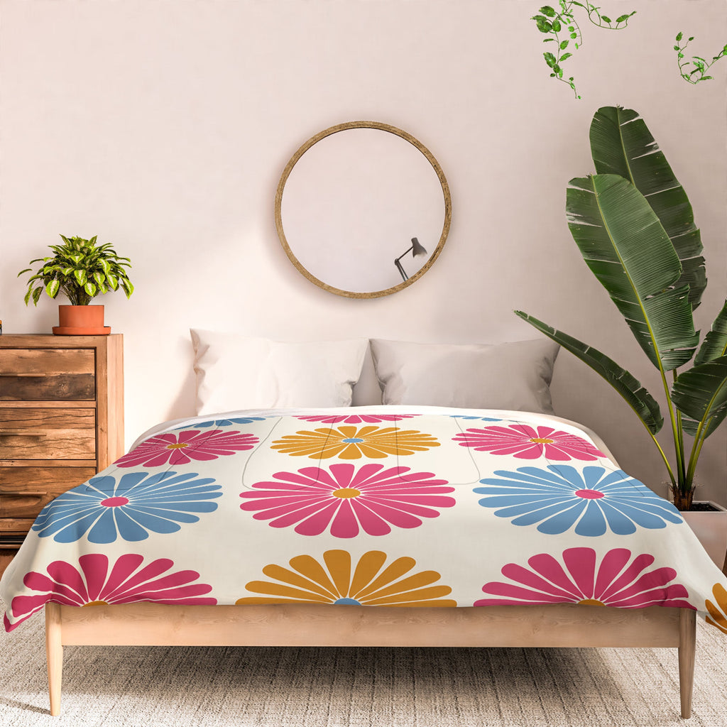 Colour Poems Daisy Pattern Multicolor II Comforter