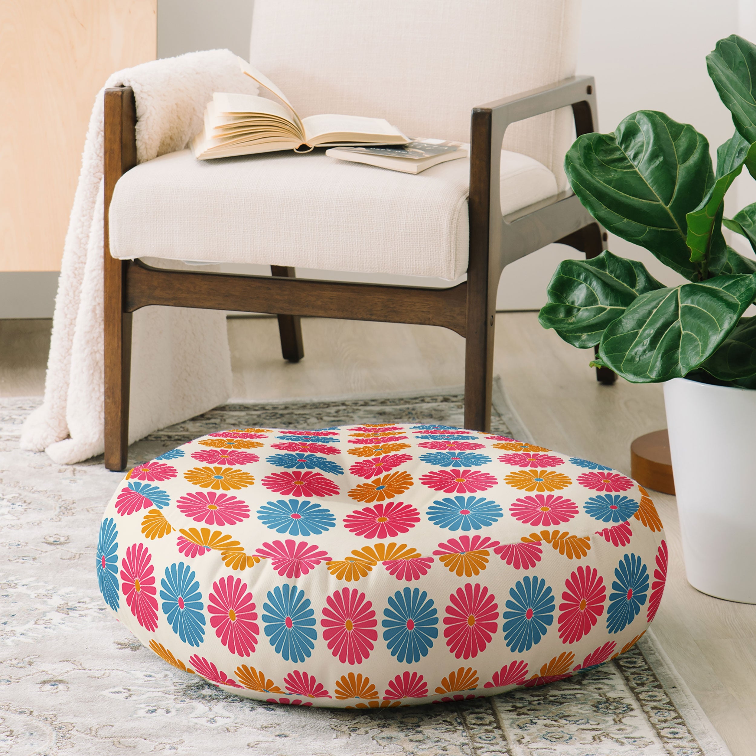 Colour Poems Daisy Pattern Multicolor II Floor Pillow Round
