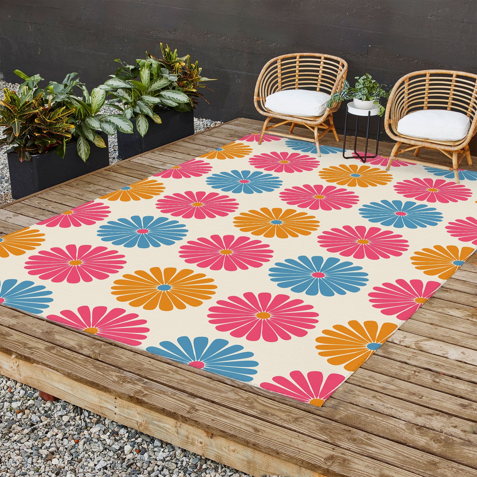 Colour Poems Daisy Pattern Multicolor II Outdoor Rug