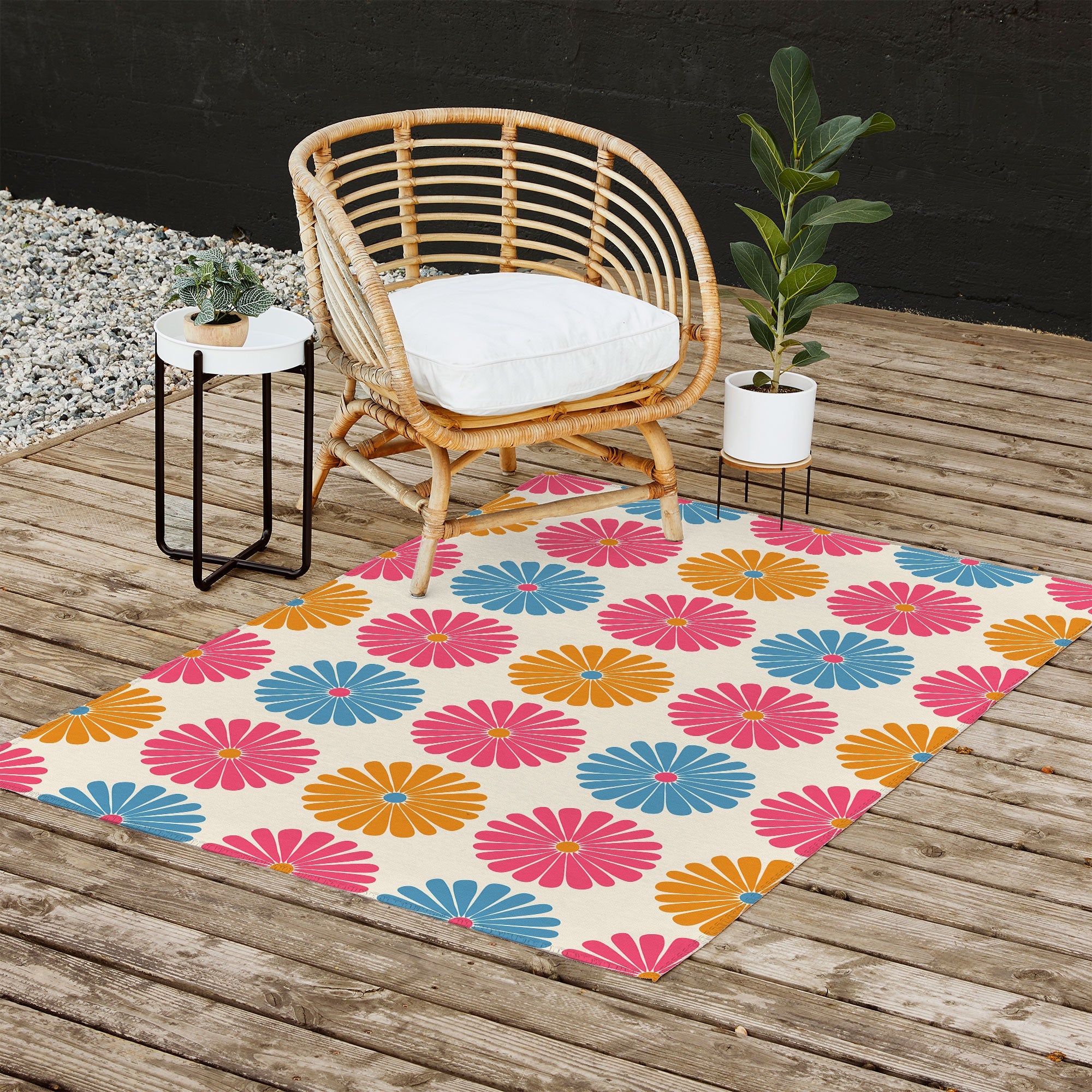 Colour Poems Daisy Pattern Multicolor II Outdoor Rug