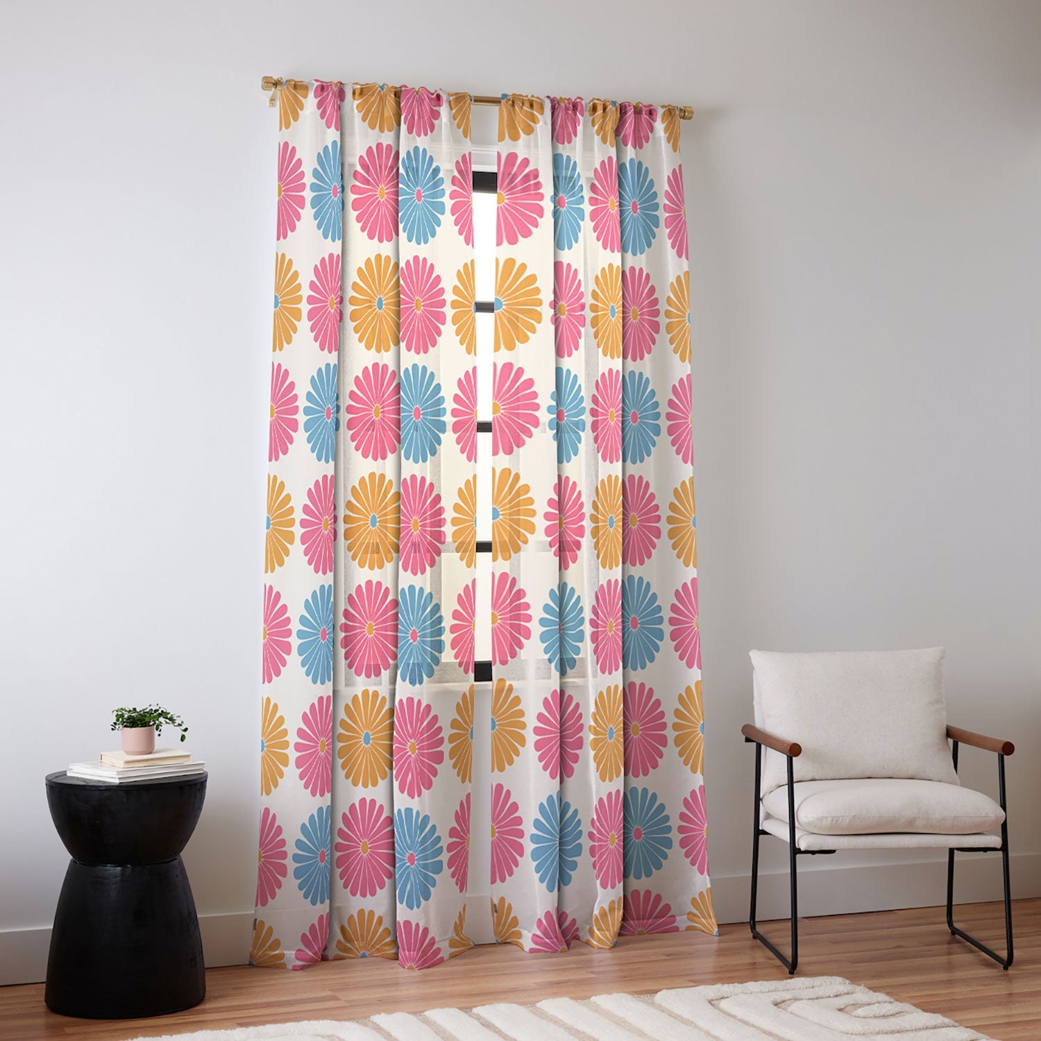 Colour Poems Daisy Pattern Multicolor II Sheer Non Repeat