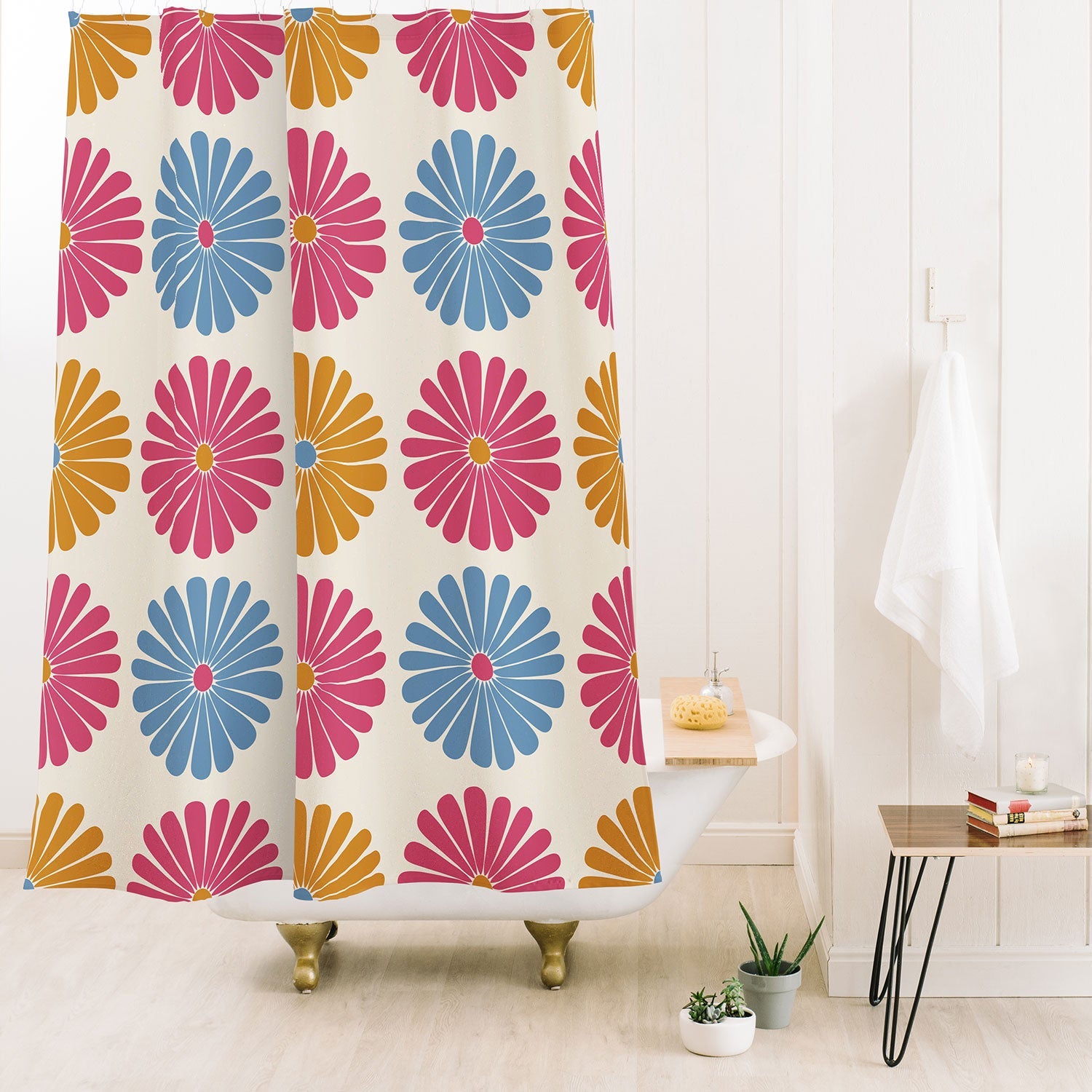 Colour Poems Daisy Pattern Multicolor II Shower Curtain