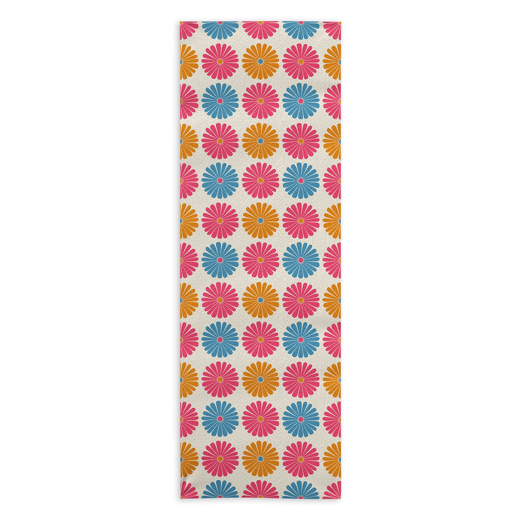Colour Poems Daisy Pattern Multicolor II Yoga Towel