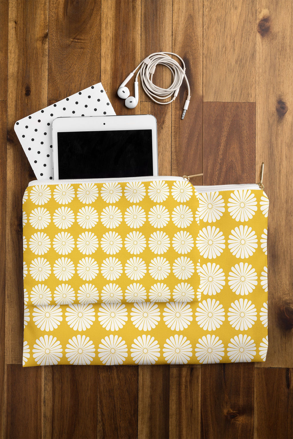 Colour Poems Daisy Pattern XXIV Yellow Pouch