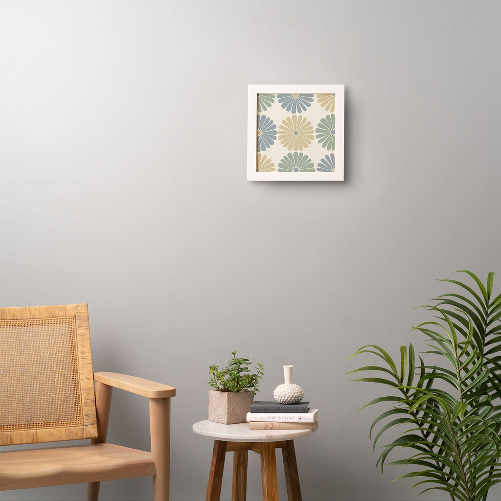 Colour Poems Retro Daisy Multicolor I Framed Wall Art