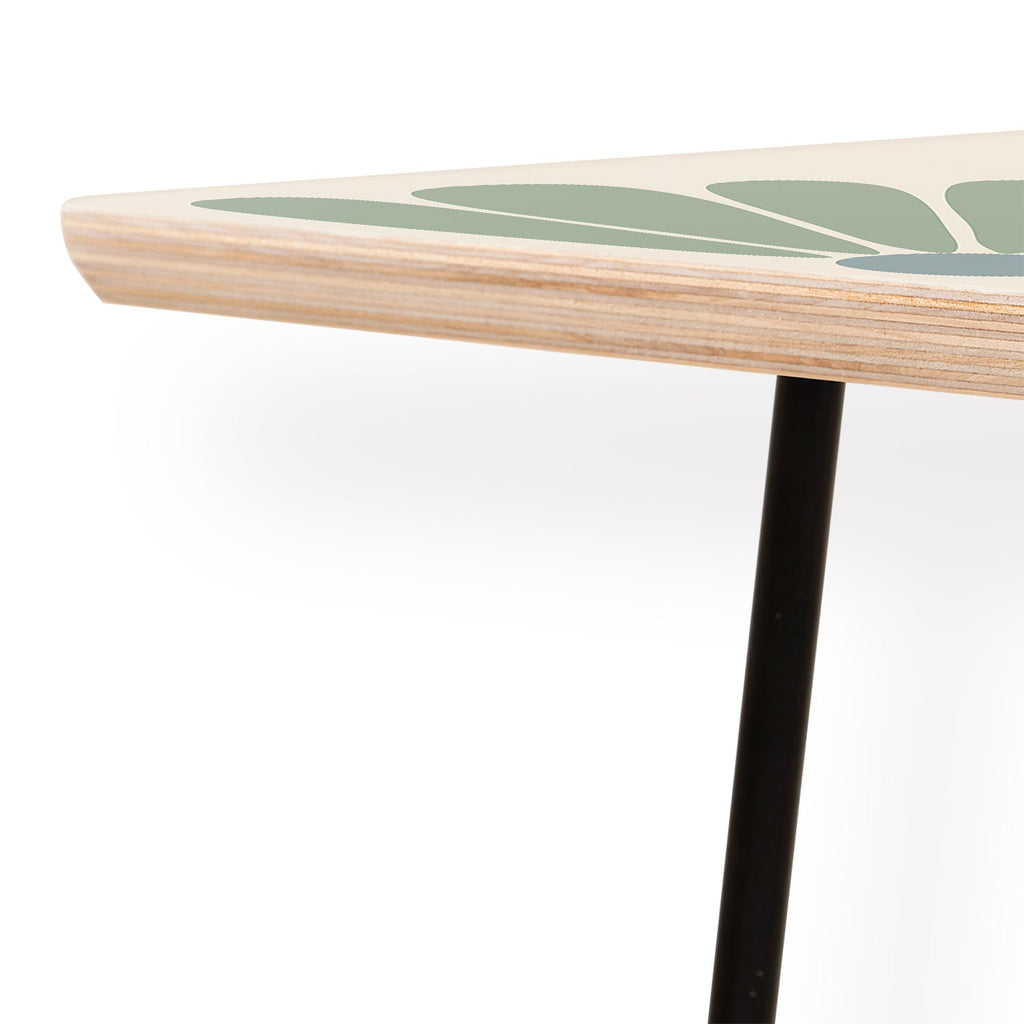 Colour Poems Retro Daisy Multicolor I Coffee Table