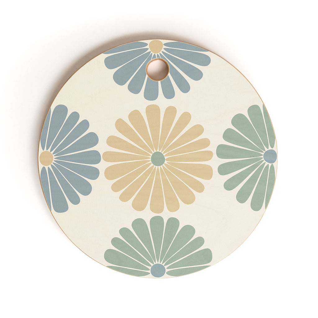 Colour Poems Retro Daisy Multicolor I Cutting Board Round