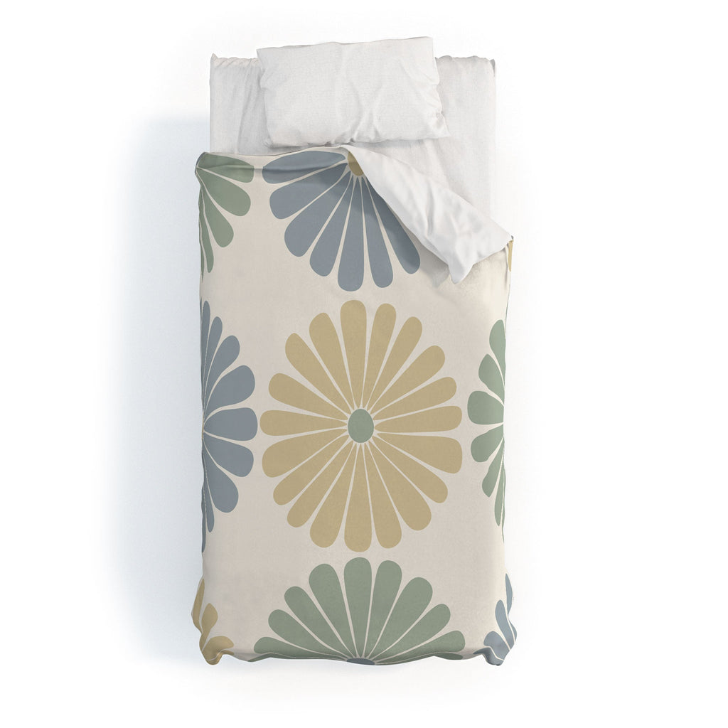 Colour Poems Retro Daisy Multicolor I Duvet Cover