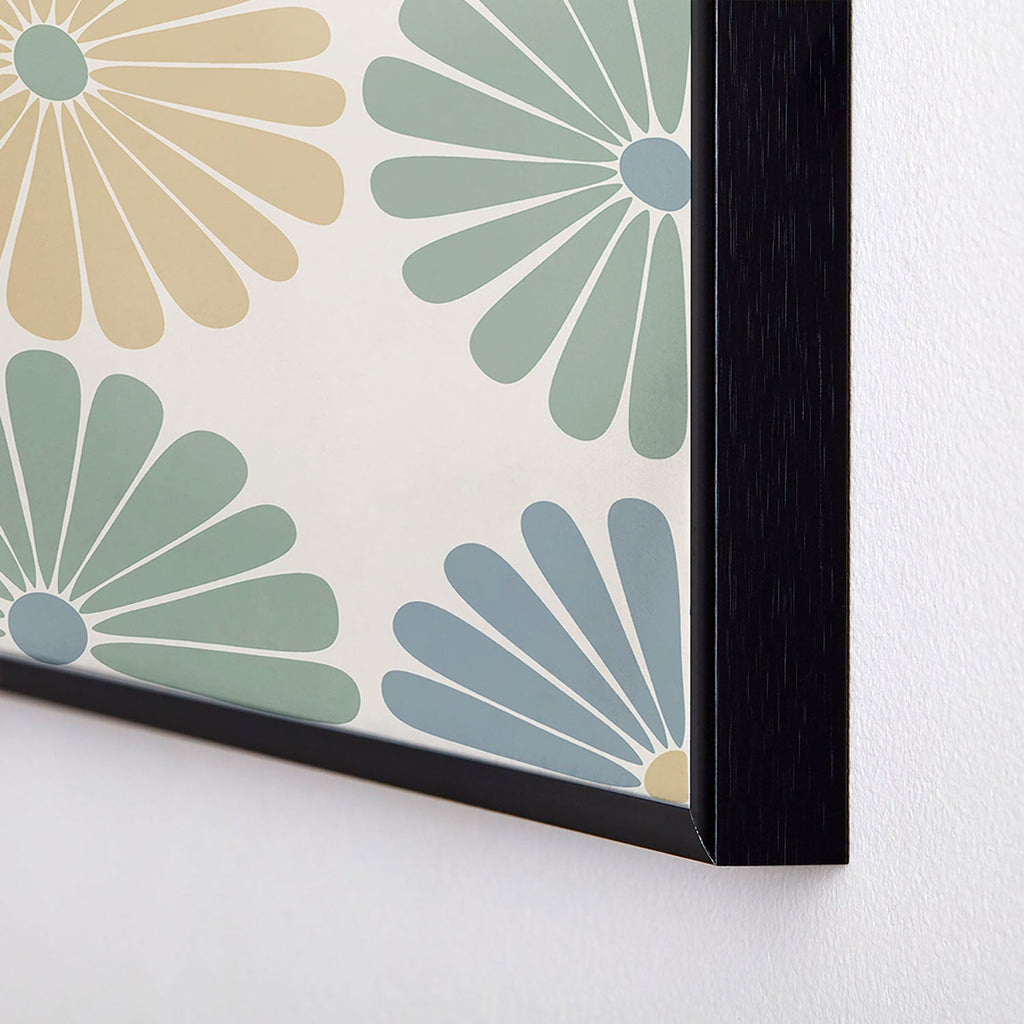 Colour Poems Retro Daisy Multicolor I Square Metal Framed Art Print