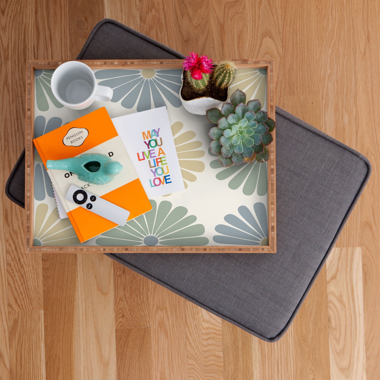 Colour Poems Retro Daisy Multicolor I Rectangular Tray