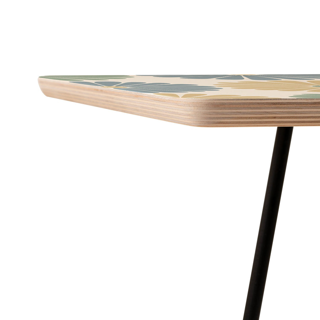 Colour Poems Retro Daisy Multicolor I Side Table
