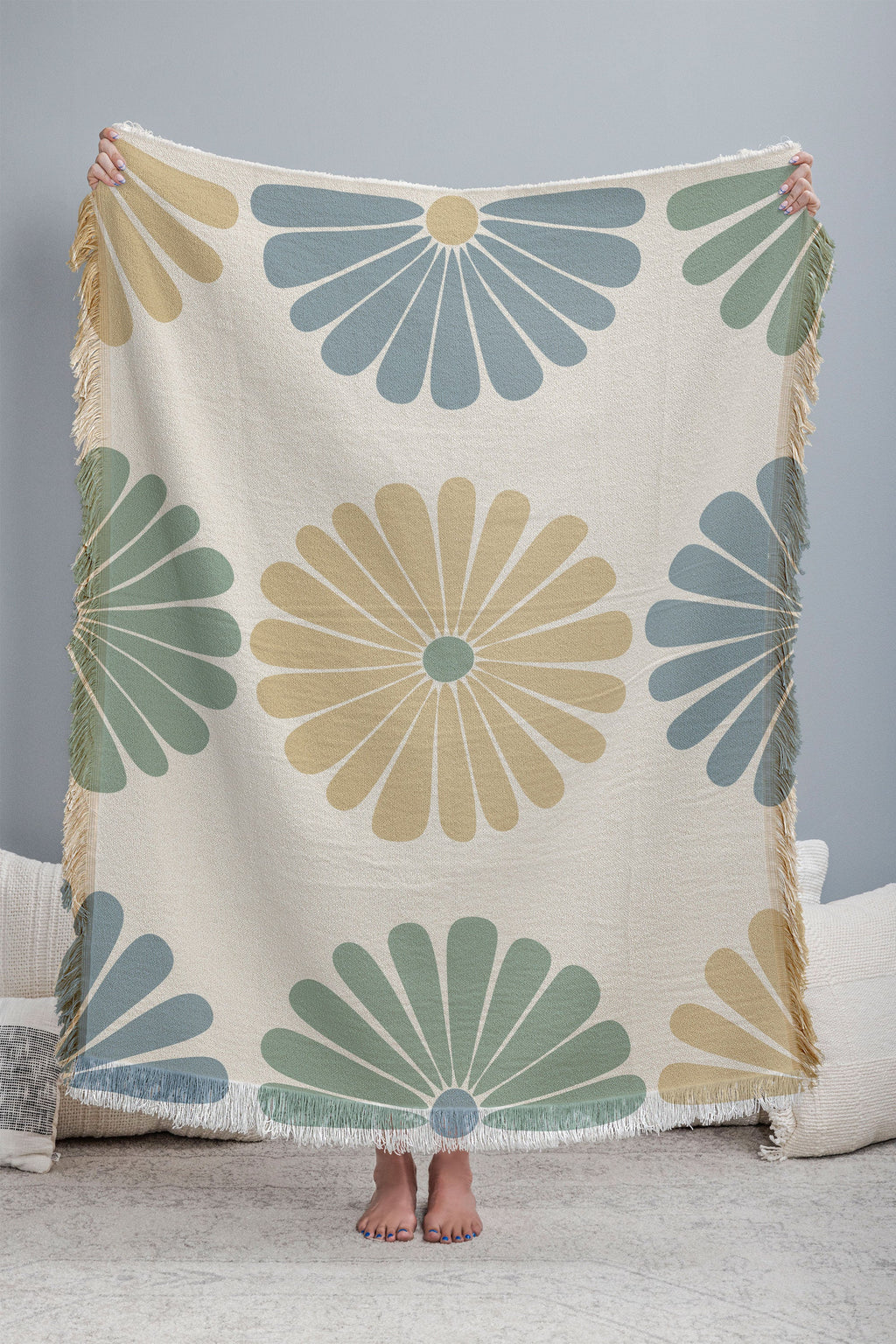 Colour Poems Retro Daisy Multicolor I Throw Blanket