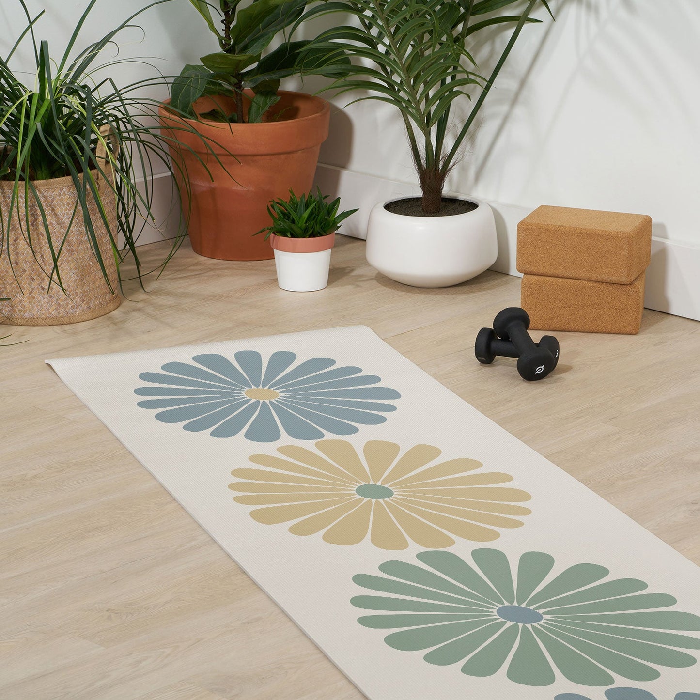 Colour Poems Retro Daisy Multicolor I Yoga Mat