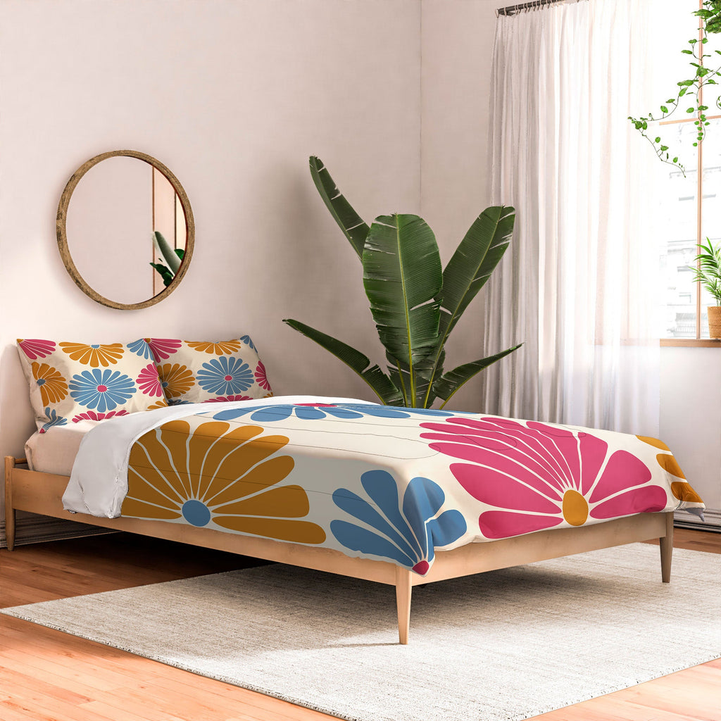 Colour Poems Retro Daisy Multicolor II Comforter