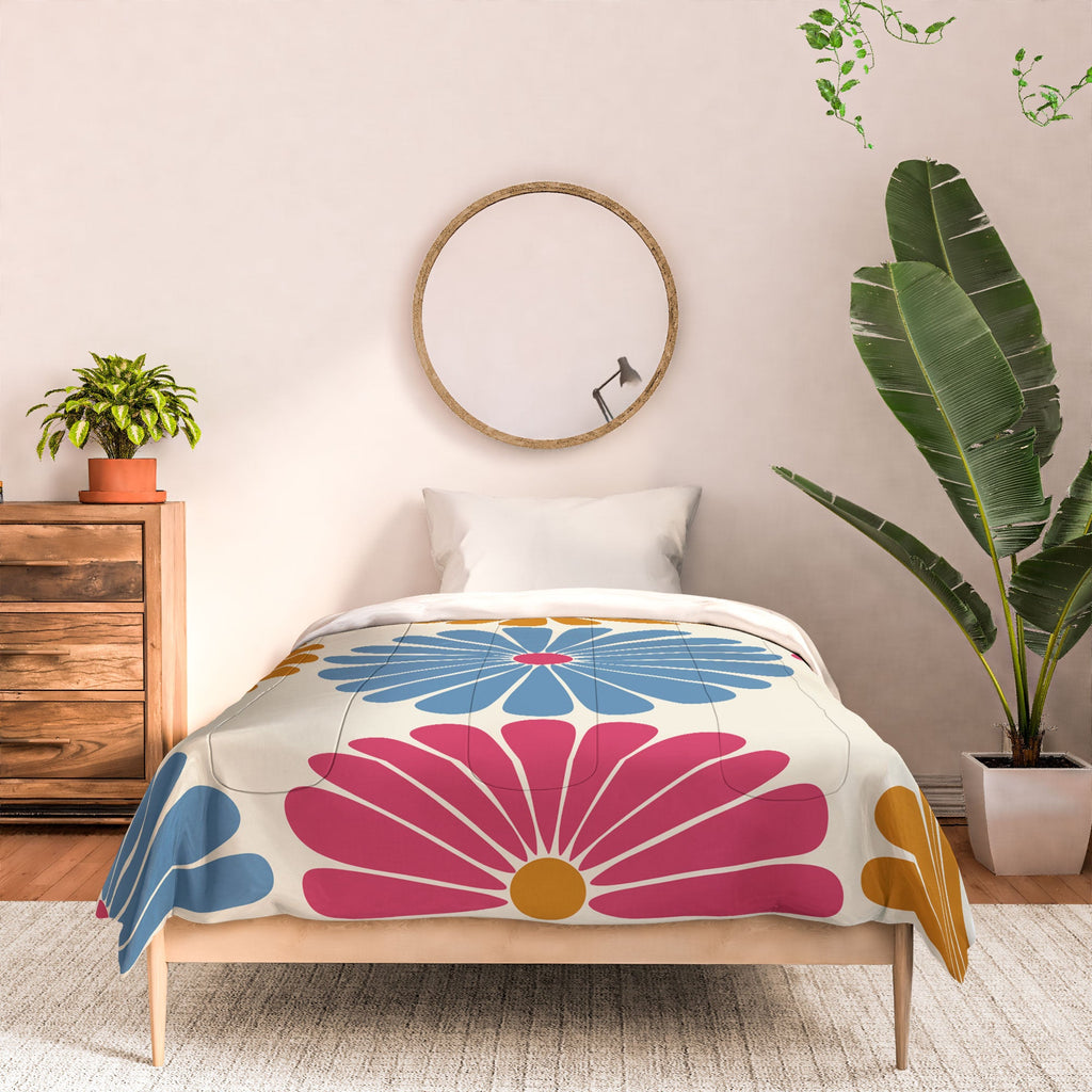 Colour Poems Retro Daisy Multicolor II Comforter