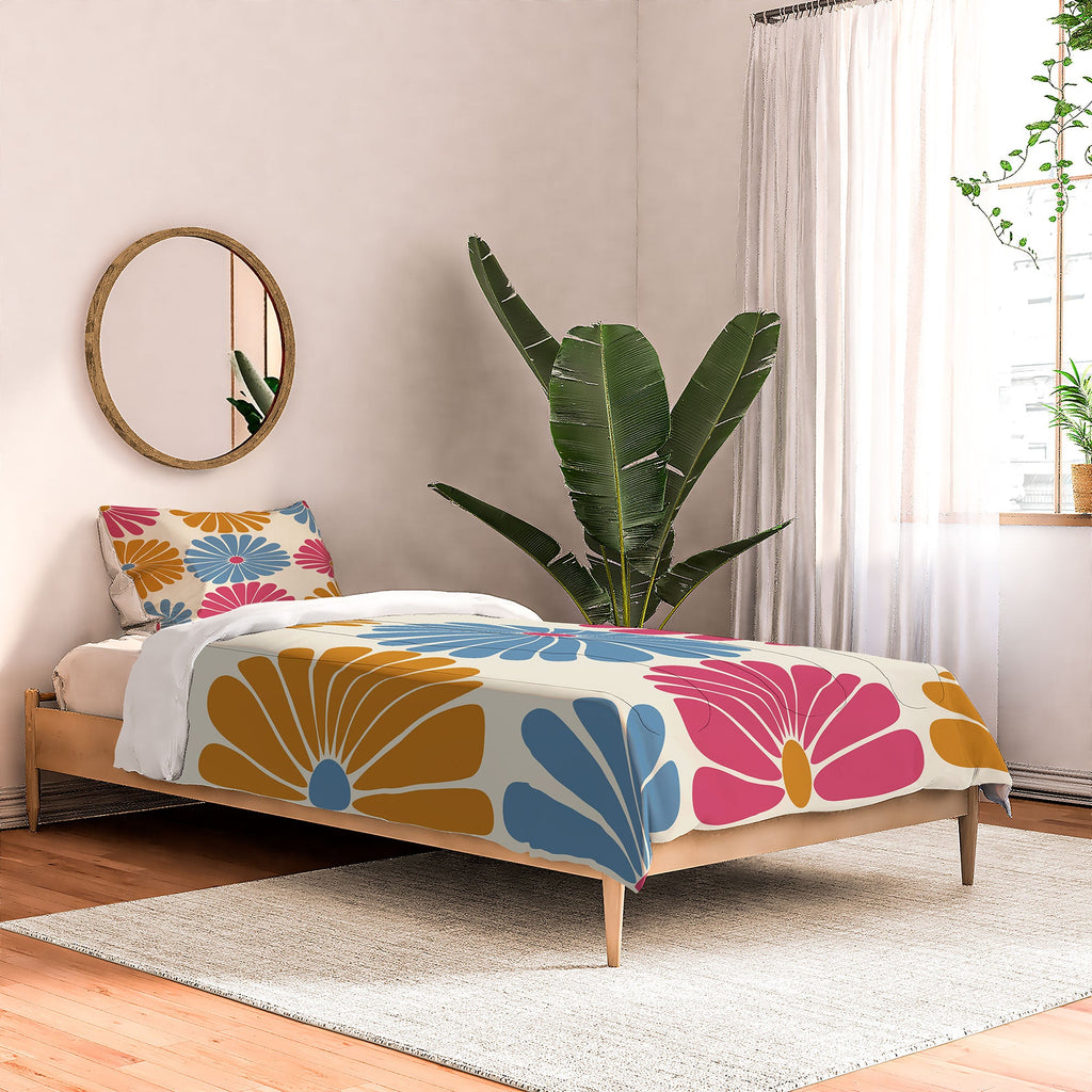 Colour Poems Retro Daisy Multicolor II Comforter
