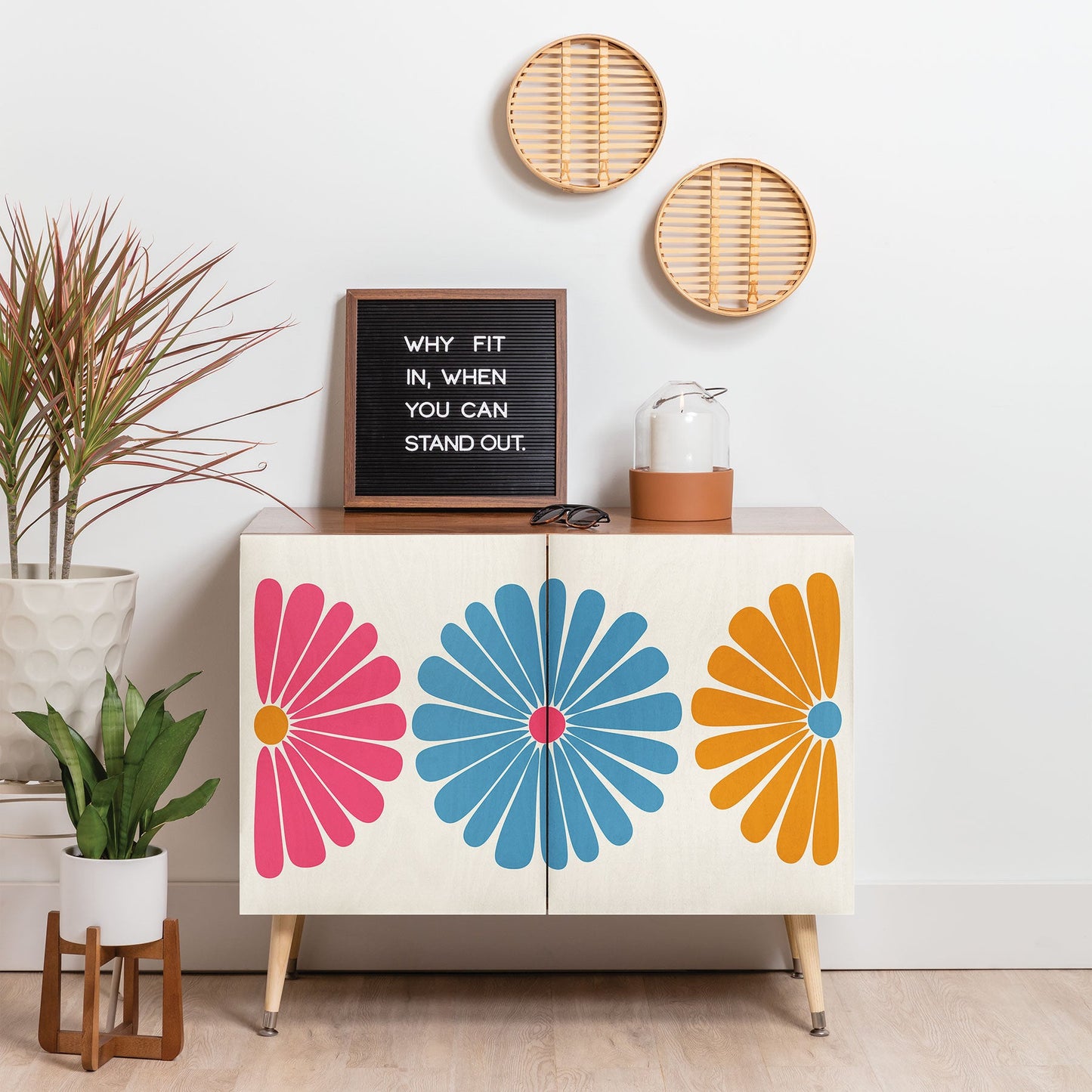 Colour Poems Retro Daisy Multicolor II Credenza
