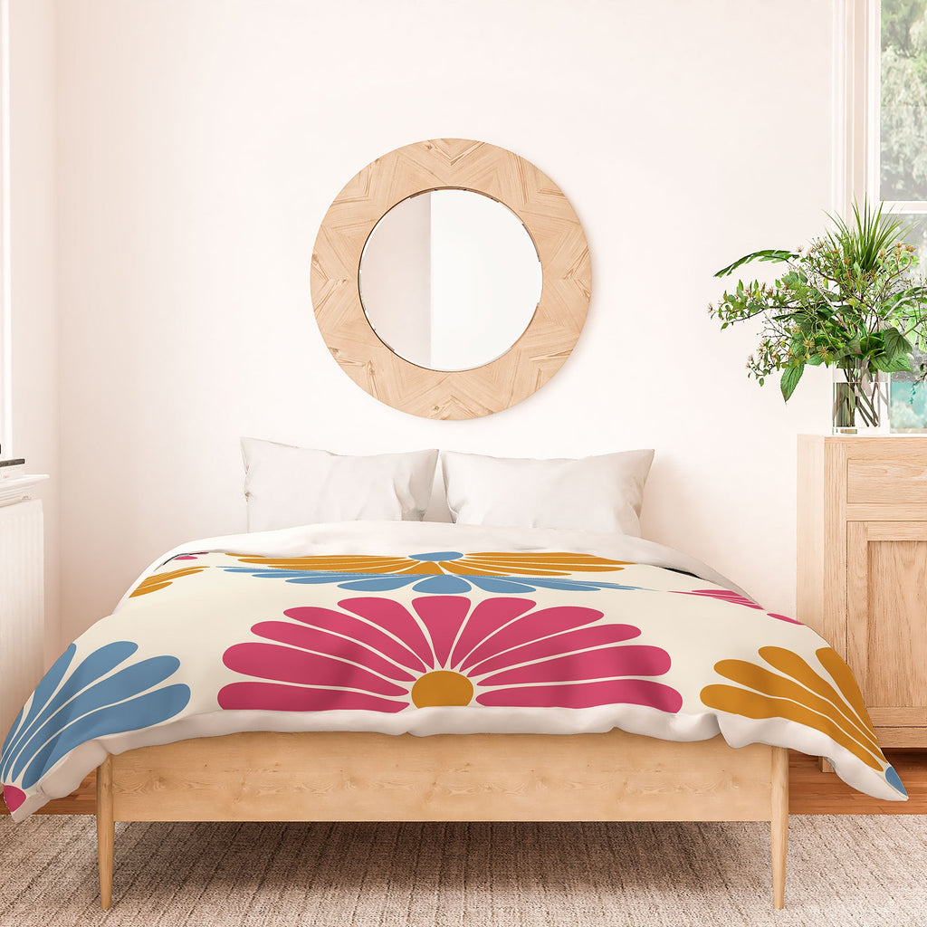 Colour Poems Retro Daisy Multicolor II Duvet Cover