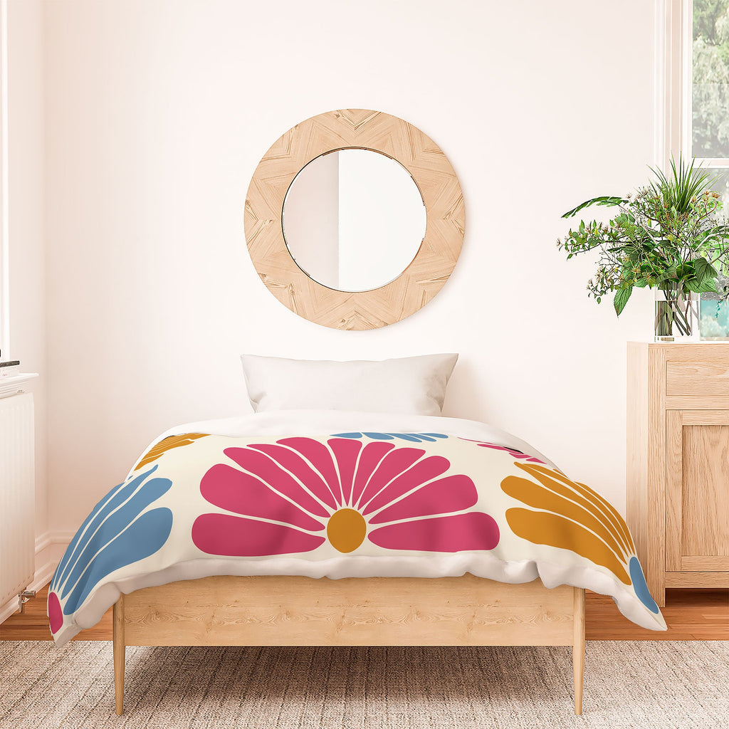 Colour Poems Retro Daisy Multicolor II Duvet Cover