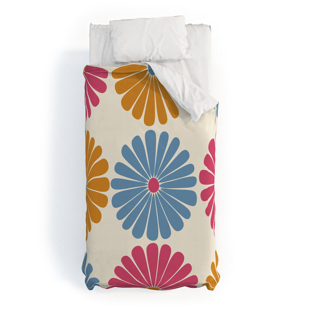 Colour Poems Retro Daisy Multicolor II Duvet Cover