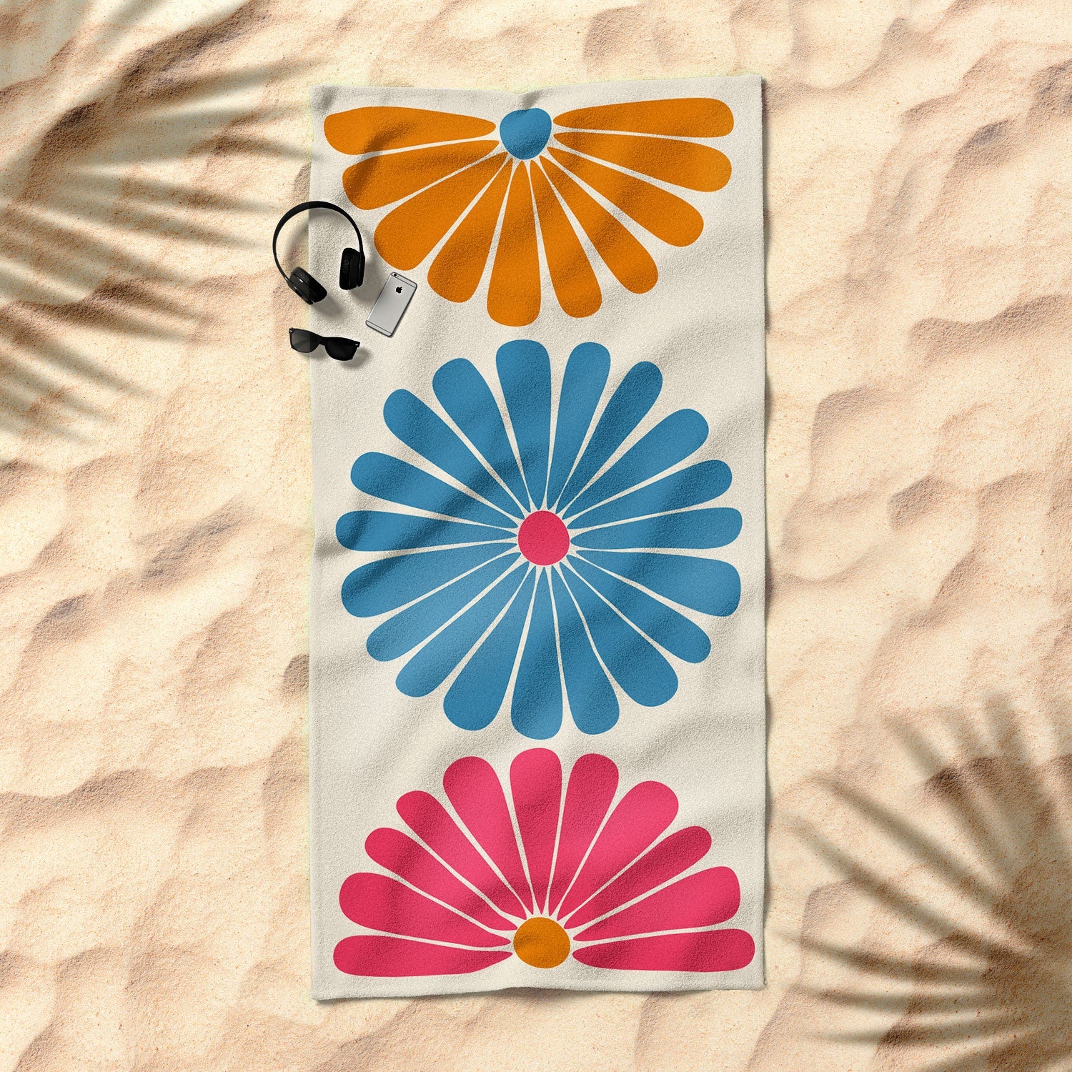 Colour Poems Retro Daisy Multicolor II Beach Towel
