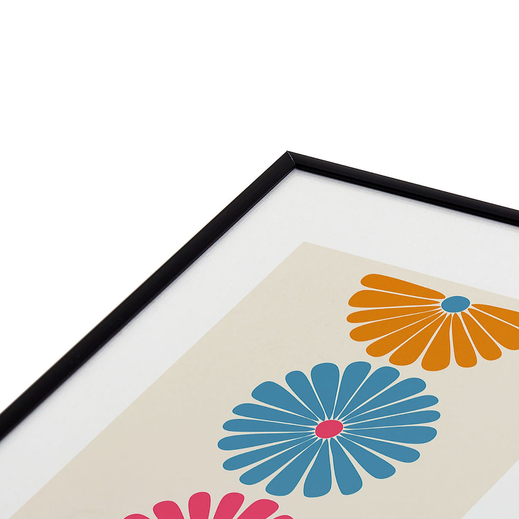 Colour Poems Retro Daisy Multicolor II Metal Framed Art Print