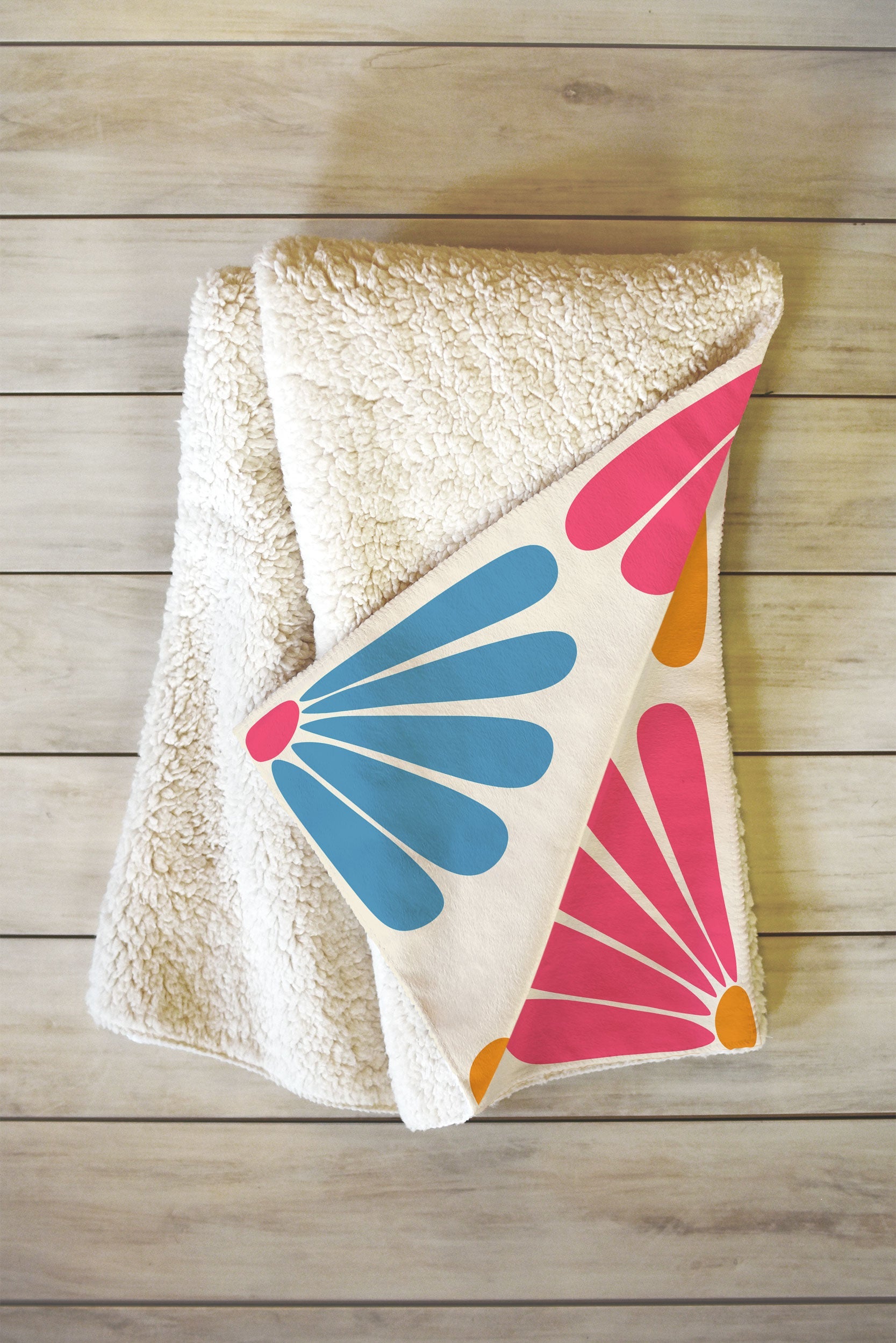 Colour Poems Retro Daisy Multicolor II Fleece Throw Blanket