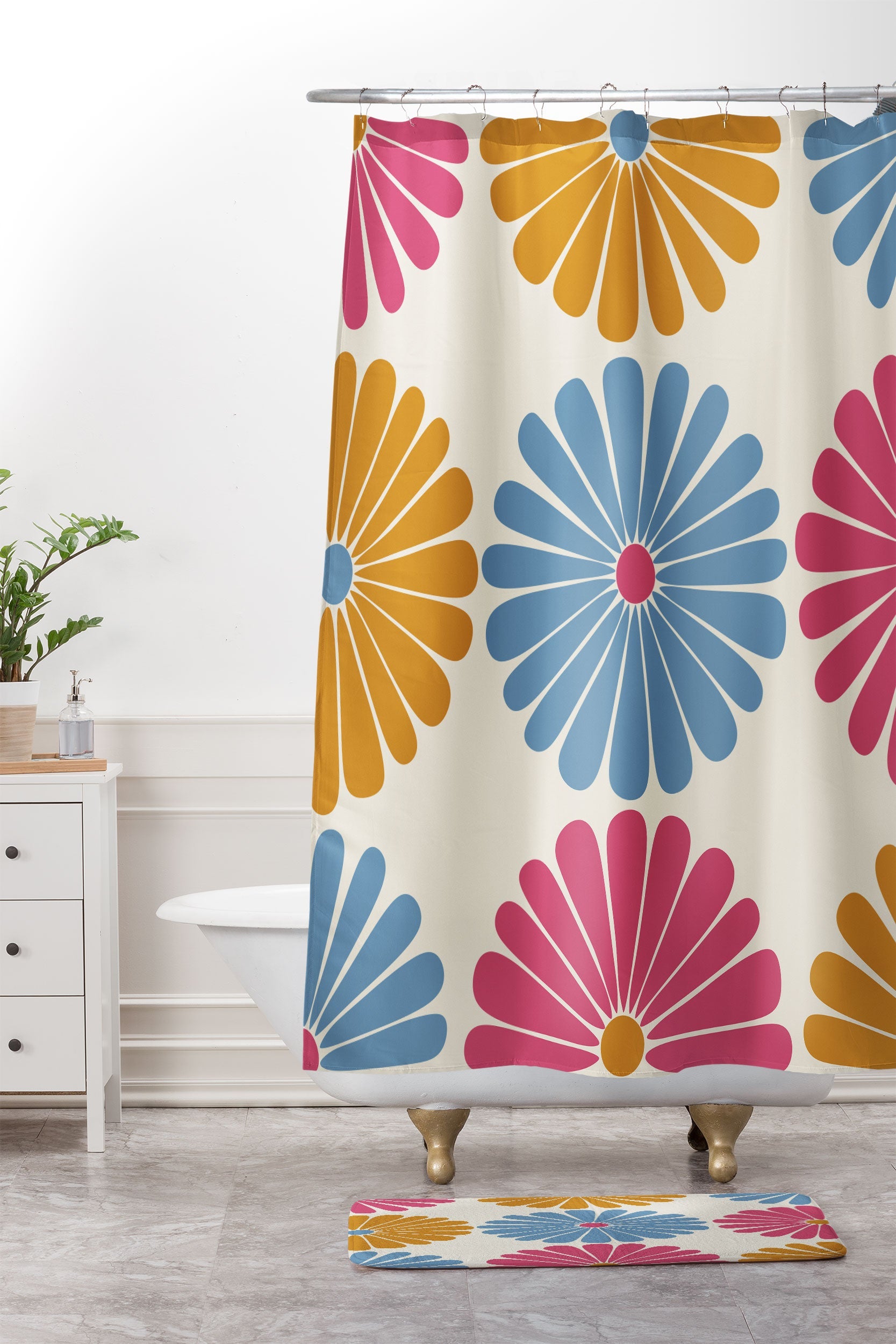 Colour Poems Retro Daisy Multicolor II Memory Foam Bath Mat