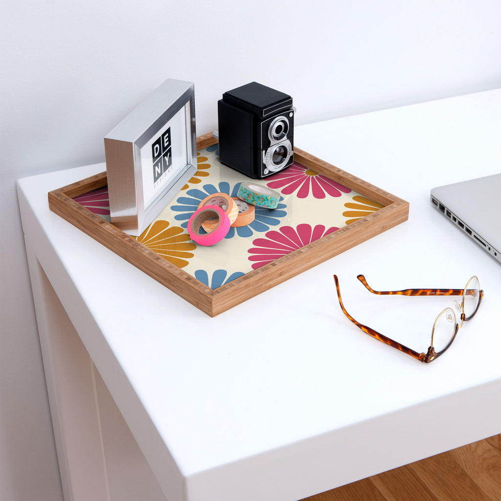 Colour Poems Retro Daisy Multicolor II Square Tray