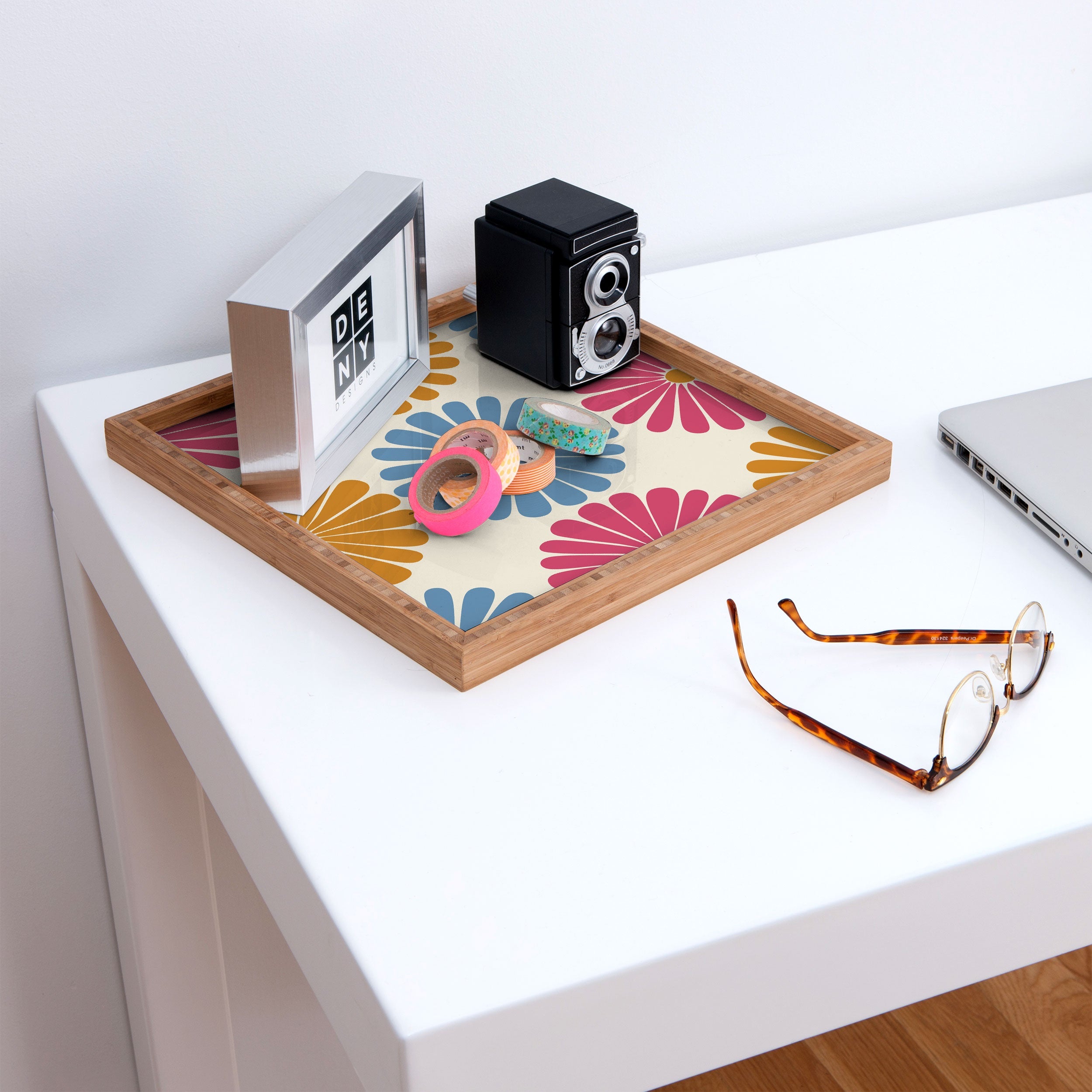 Colour Poems Retro Daisy Multicolor II Square Tray