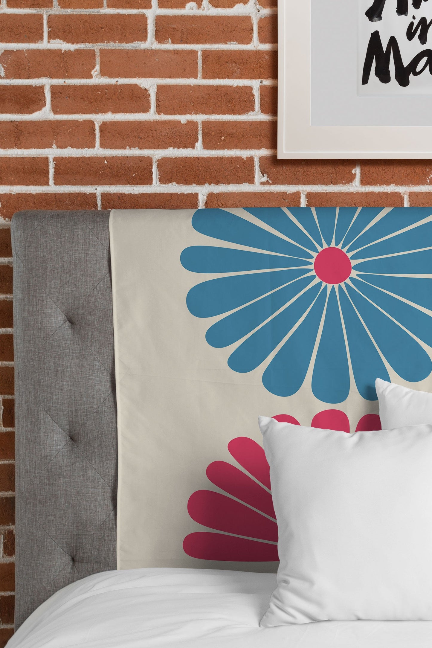 Colour Poems Retro Daisy Multicolor II Tapestry