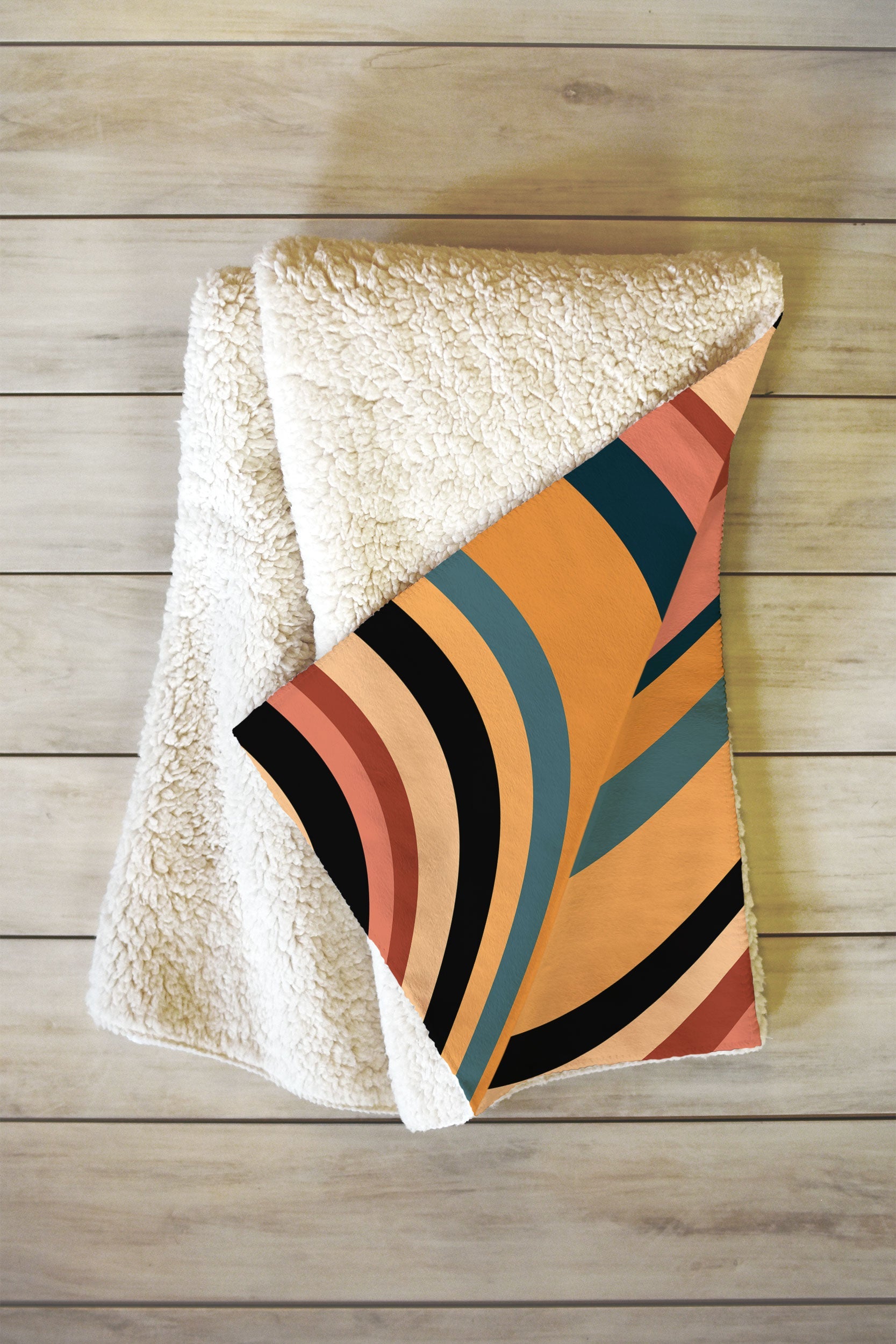 Colour Poems Wavy Retro Stripes I Fleece Throw Blanket