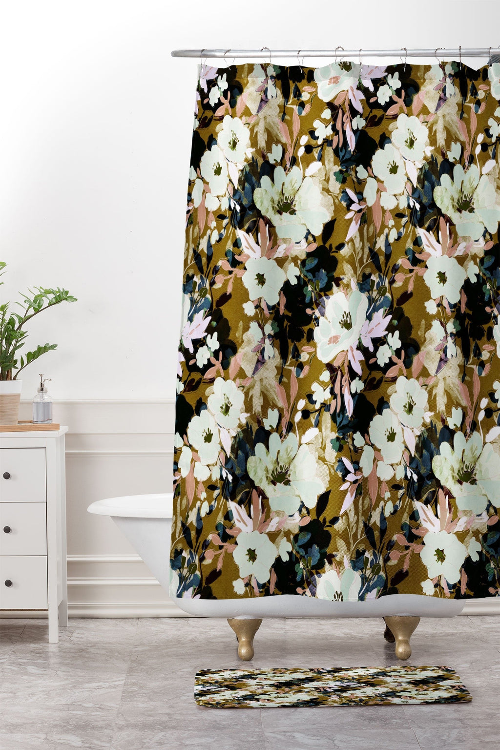 Marta Barragan Camarasa Romantic Floral Fusion Memory Foam Bath Mat