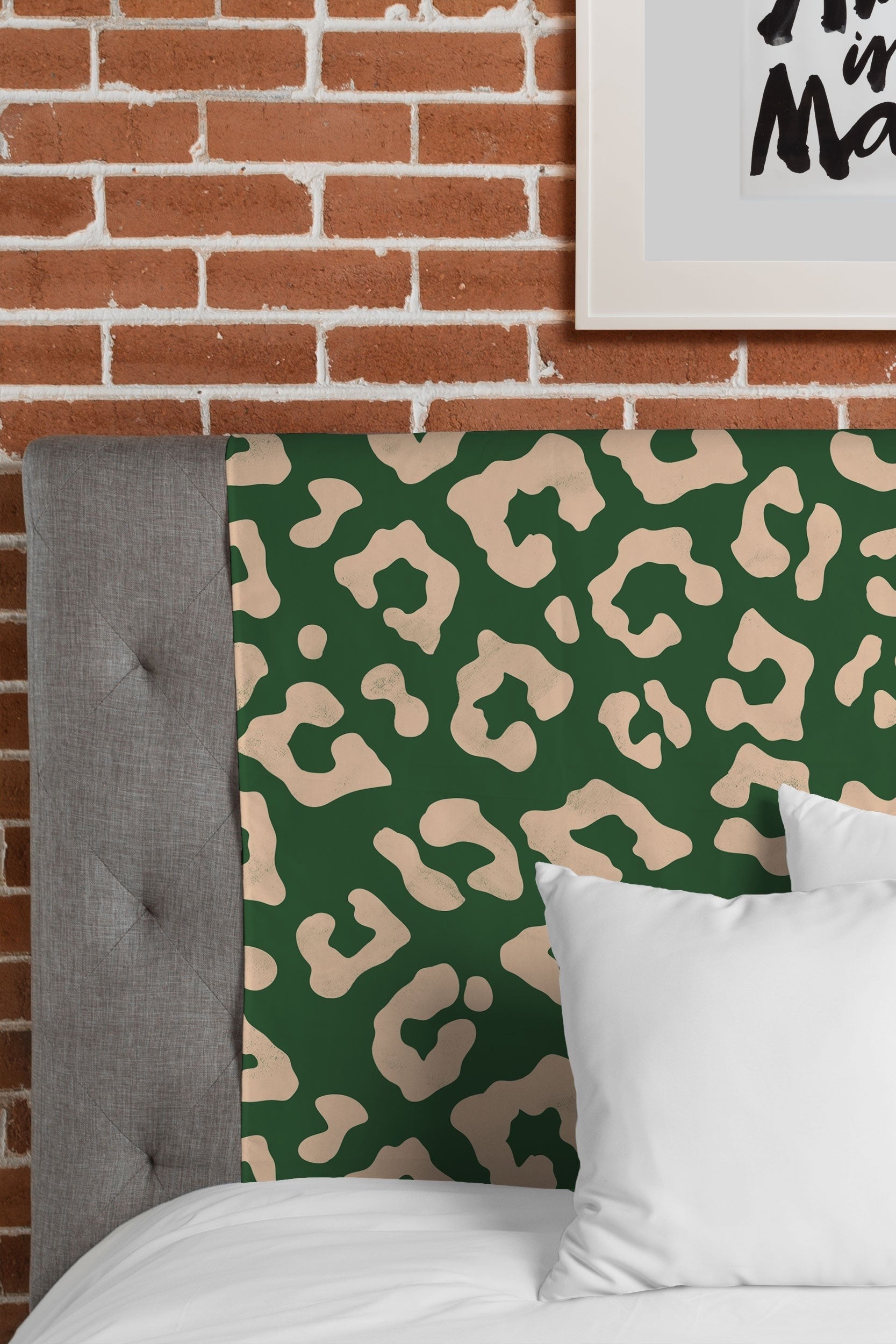 Avenie BR Cheetah Print In Green Tapestry