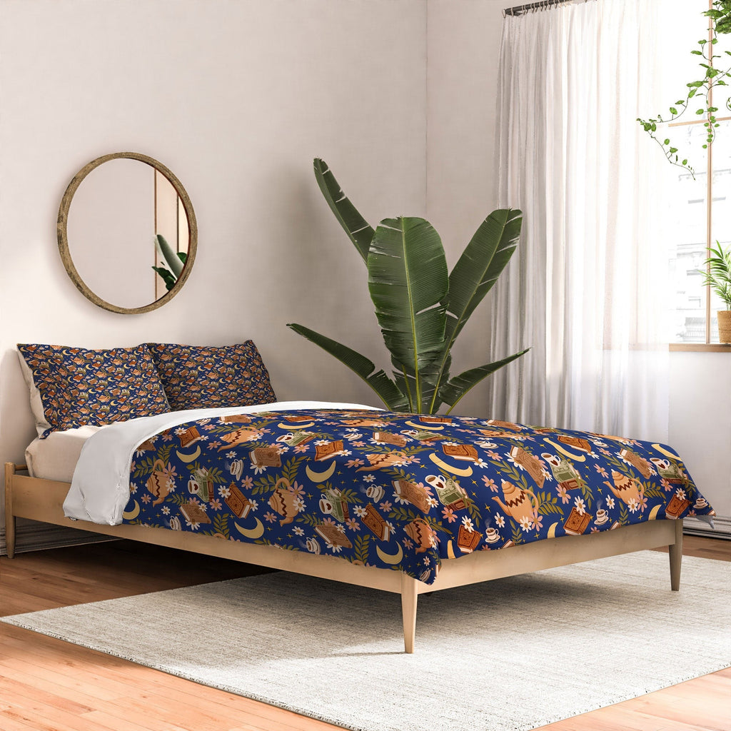 Avenie Moonlit Reading Nook II Comforter